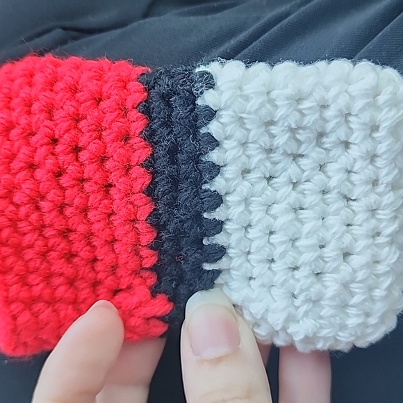 1 Pokemon Inspired Cards Holder - Picture 3 of 3